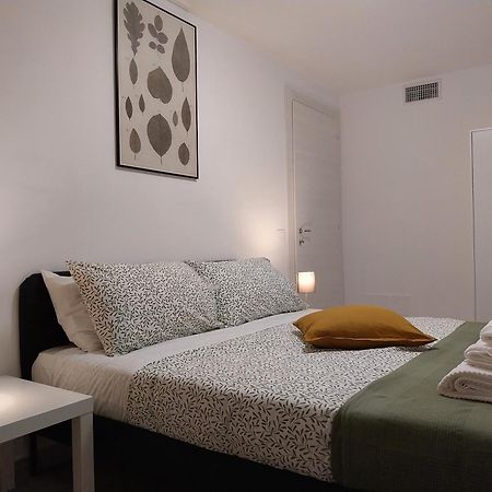 Residence La Vela 2 Рим Екстер'єр фото